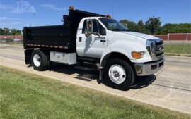 Picture of 2010 Ford f750