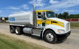 Picture of 2009 Kenworth t370 tandem water tank